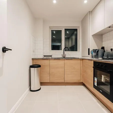 Modern Peaceful Flat In Town Apartment Bournemouth Exterior photo